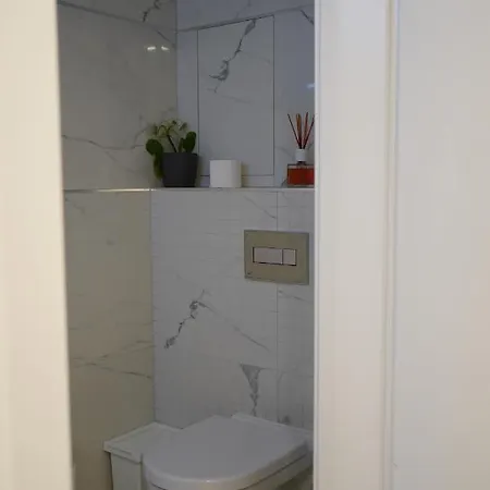 Cloud 17 - Luxury View Floor For Nomads In Center Hotel
