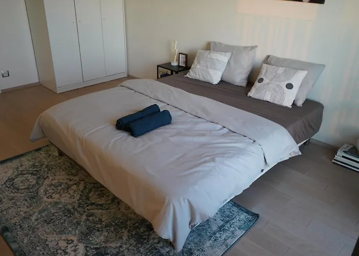 Cloud 17 - Luxury View Floor For Nomads In Center